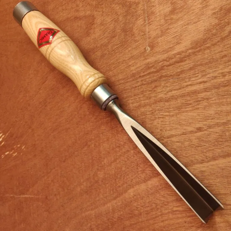 Henry Taylor No.39 60° 'V' Parting Tool - 3/4'' (20mm)