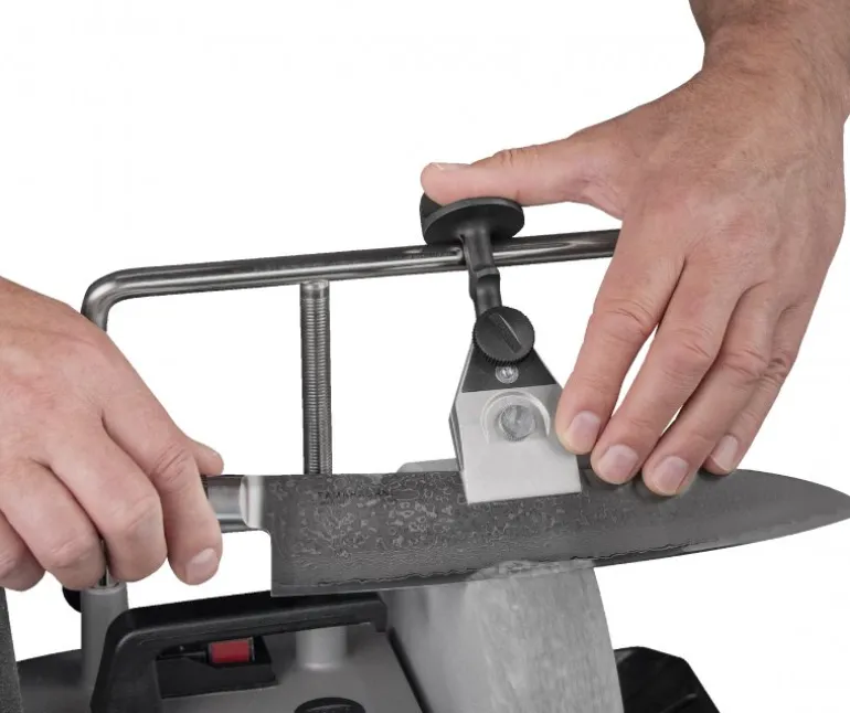 Tormek T-4 Sharpening System + KJ-45 and SVM-00 for free